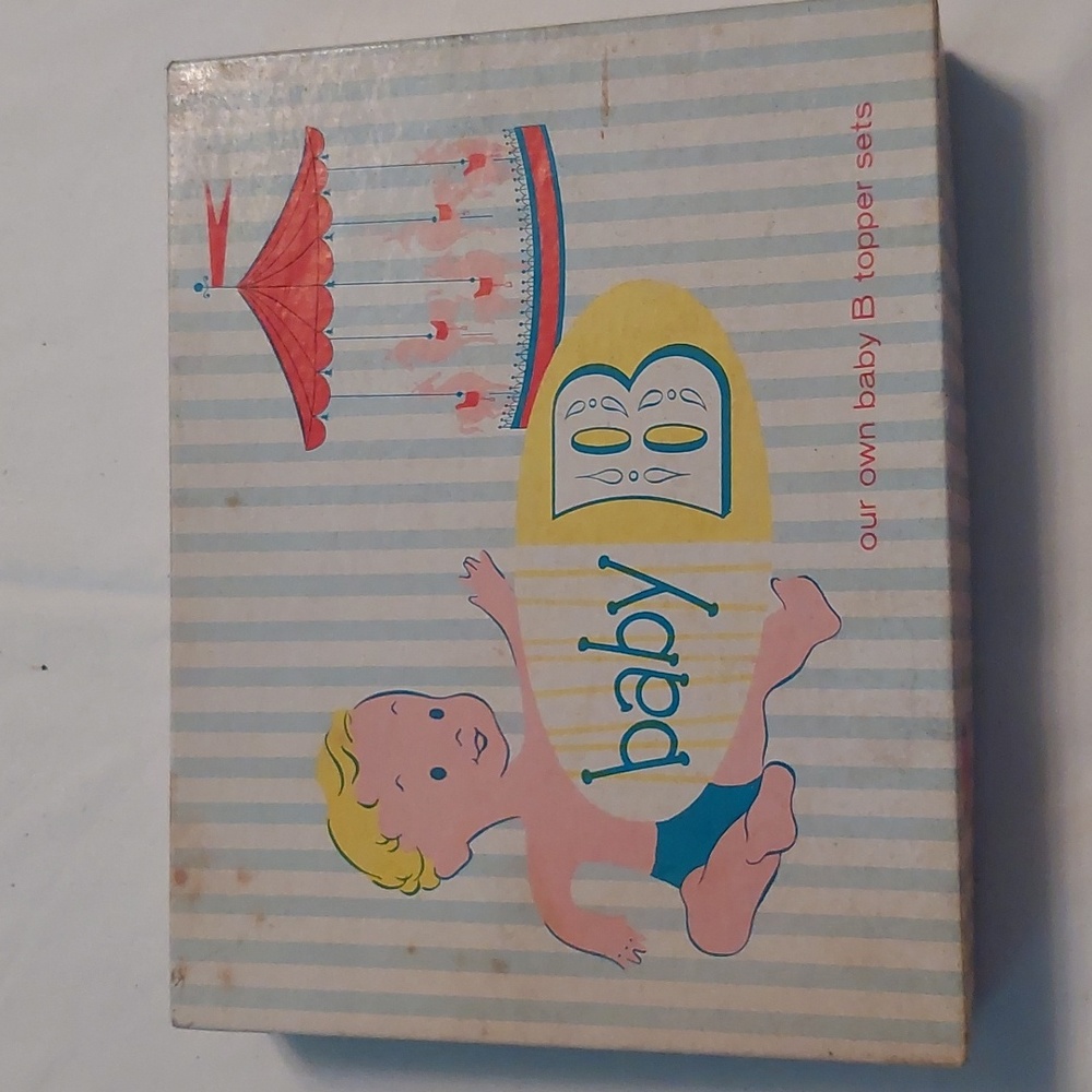 Vintage Belk's Baby B Topper Set